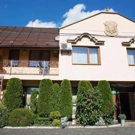 Готель «Вишневий Сад» Mukácheve Exterior foto